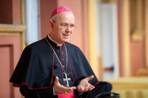 Dom Athanasius Schneider na Universidade de Coimbra